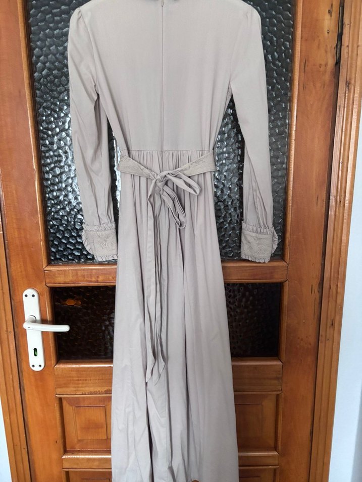 Bej Uzun Keten Elbise, Yüksek Yakalı, Drapeli - Görsel 3