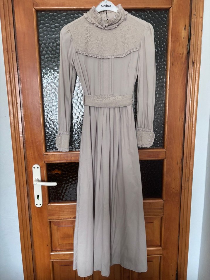 Bej Uzun Keten Elbise, Yüksek Yakalı, Drapeli - Görsel 2