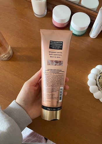 Victoria's Secret Bare Vanilla Kadın Parfüm Seti - Görsel 2
