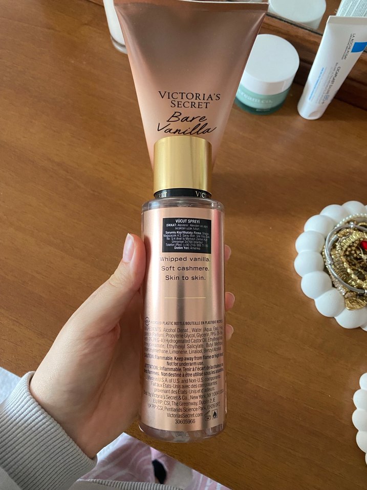 Victoria's Secret Bare Vanilla Kadın Parfüm Seti - Görsel 3