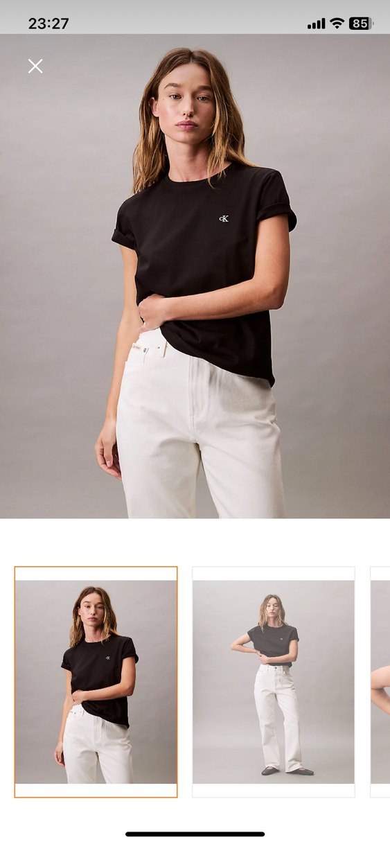 Calvin Klein Kadın kısa kollu tişört - Görsel 2