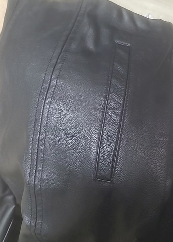 stradivarius deri paçası yırtmaçlı pantln   olmadğı için satılk - Görsel 5