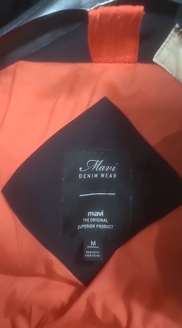 Kürk Detaylı Siyah Kadın Kışlık Mont - Görsel 3