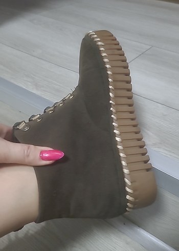 haki yeşil Süet Dolgu Topuklu Kadın Bot - Görsel 6