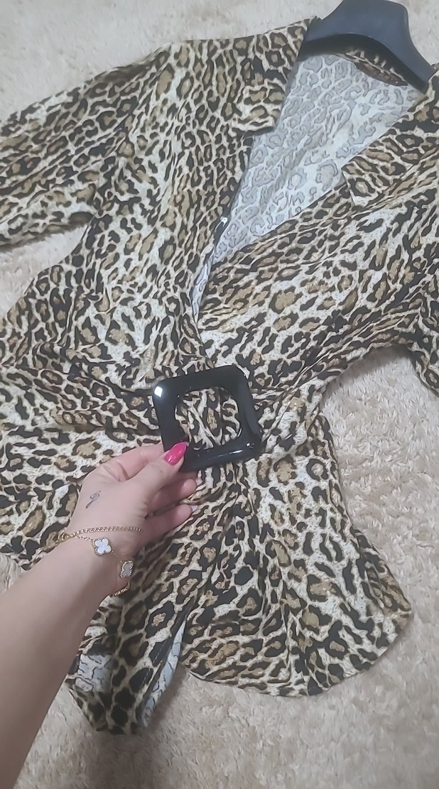 Kahverengi Mini Yılan Desenli Kemerli gömlek - Görsel 4