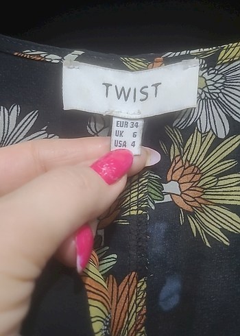 Çiçek Desenli Uzun V Yaka Elbise - Görsel 2