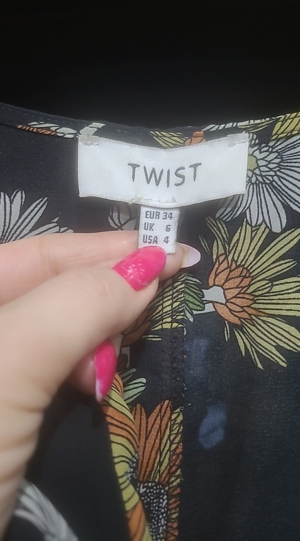 Çiçek Desenli Uzun V Yaka Elbise - Görsel 2