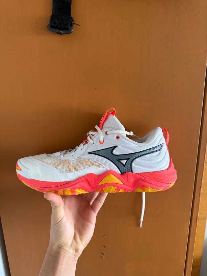 Mizuno Wave Momentum Elite Voleybol Ayakkabısı 46.5 - Görsel 2