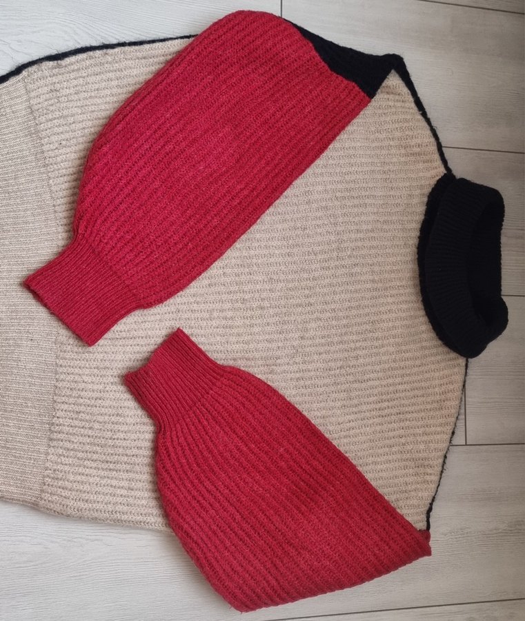 Dik Yaka Kırmızı Gri Kadın Triko Kazak - Görsel 2