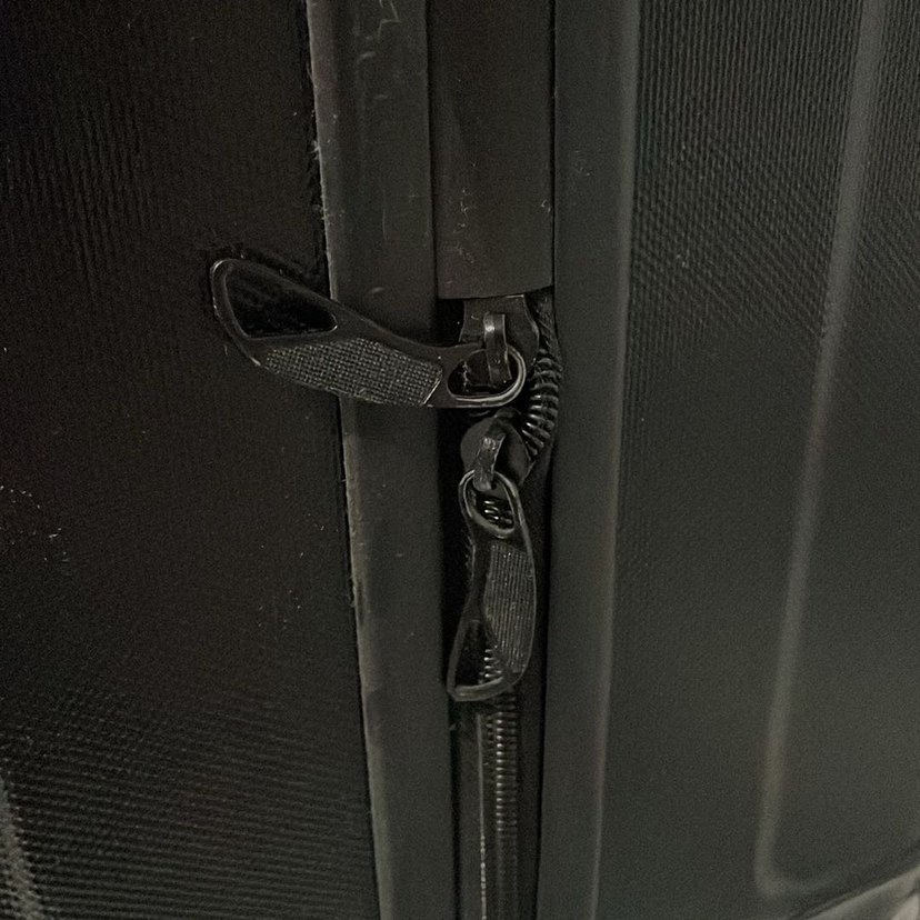 Siyah Valiz Tokalı Şifreli - Görsel 3