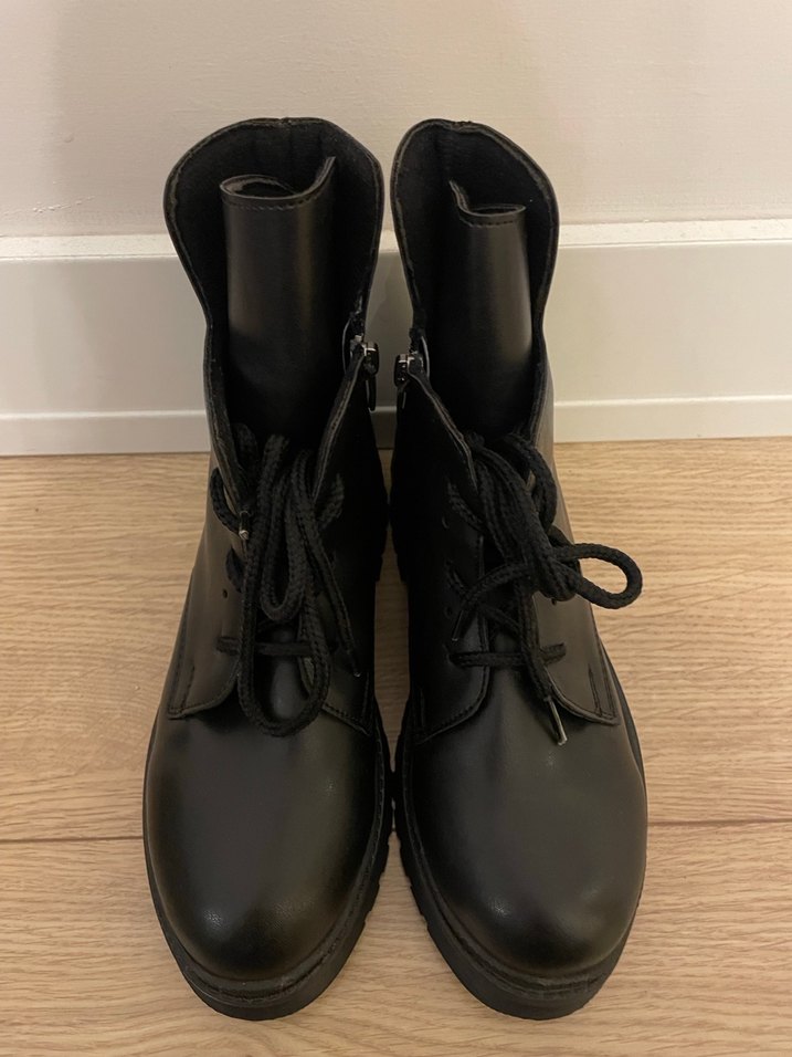 Deri Siyah Gotik Stiletto Topuklu Kadın Bot - Görsel 4