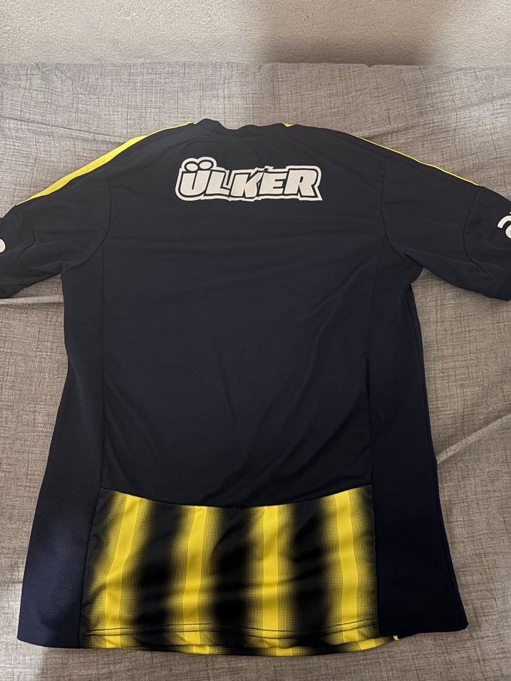 Fenerbahce 13/14 sezonu forma - Görsel 2