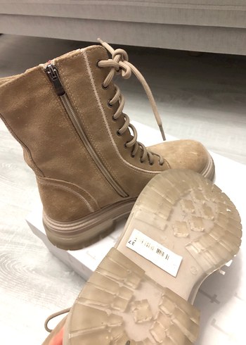 Bej Süet Bağcıklı İnce Topuklu Kadın Bot - Görsel 4