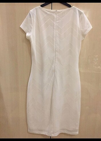 H&M 100 tl alışverişlerde 20 tl lik ürün hediye