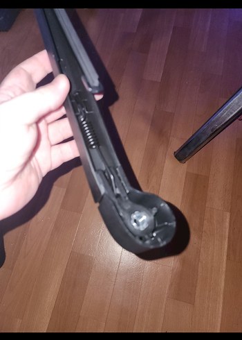 Bosch Siyah Arka Cam Silecek - Görsel 2