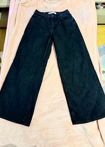 Bershka Siyah Bol Kesim Bagg Kadin Jean