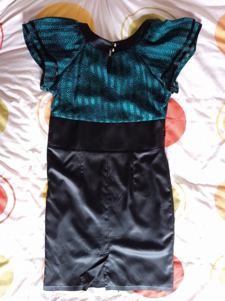 Turkuaz Yılan Desenli Kemerli Saten Elbise - Görsel 2