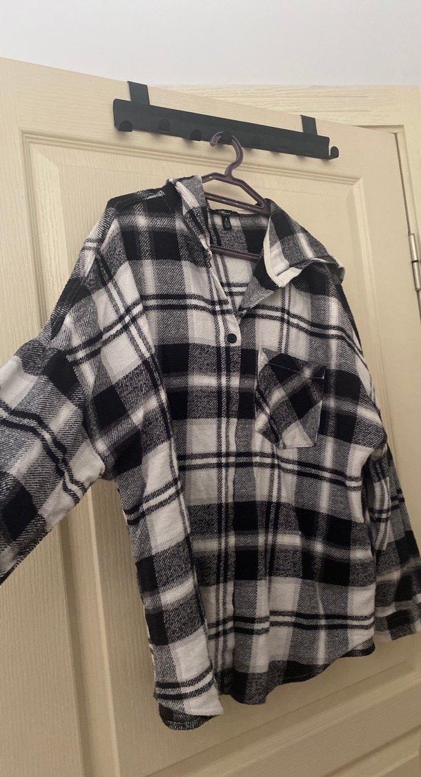 Gri Kareli Pamuklu Rahat Kesim Kadın Oduncu Gömlek - Görsel 3