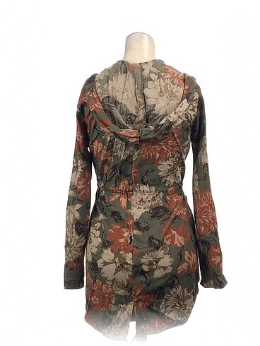 36 Beden PreLoved Mont %70 İndirimli.