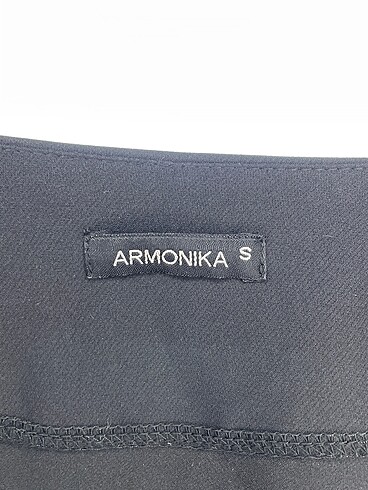 s Beden siyah Renk PreLoved Yelek %70 İndirimli.