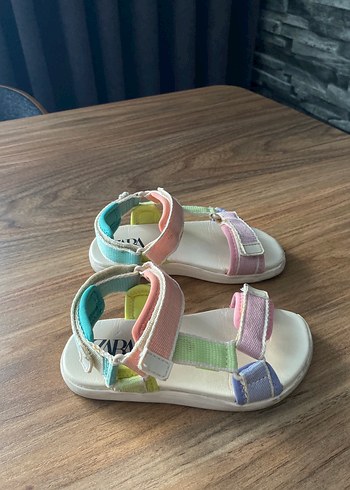 Kız Çocuk Zara Sandalet - Görsel 3