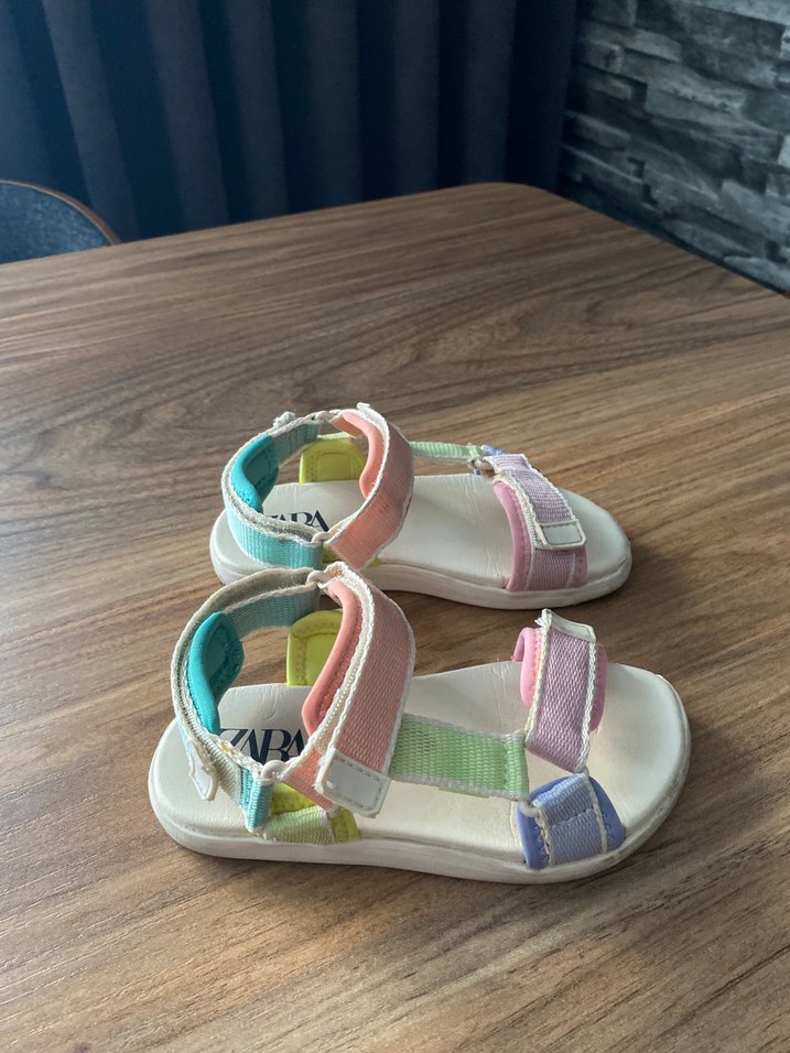 Kız Çocuk Zara Sandalet - Görsel 3