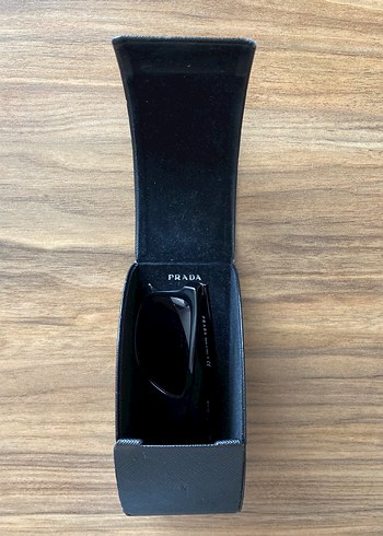 Siyah Prada Gözlük - Görsel 4