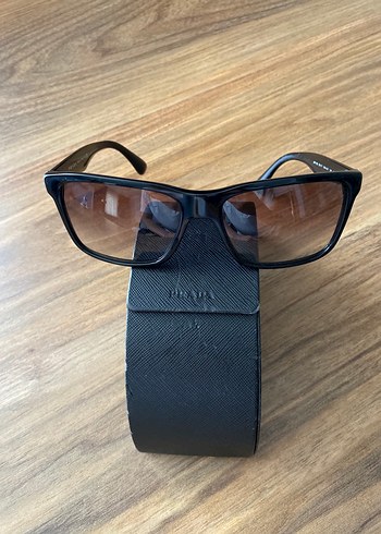 Siyah Prada Gözlük - Görsel 2