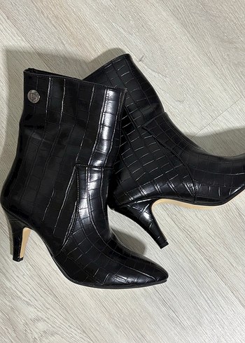 Pierre Cardin Siyah Bilek Botu