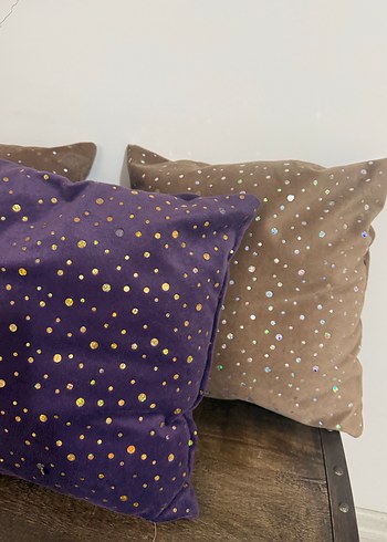 Mor İşlemeli Modern Dekoratif Yastık - Görsel 3