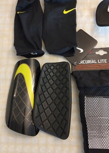 Nike Siyah yetişkin tekmelik - Görsel 2