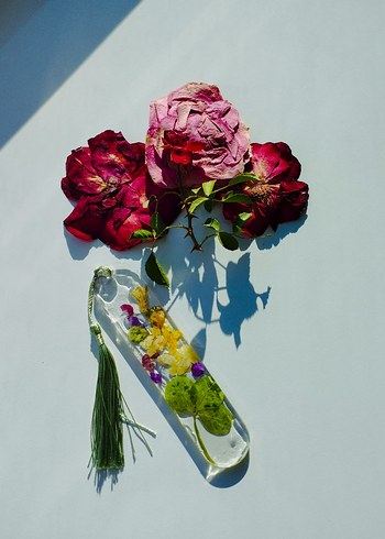 Çiçek Desenli Kitap Ayracı ve Sanat Kitabı - Görsel 5