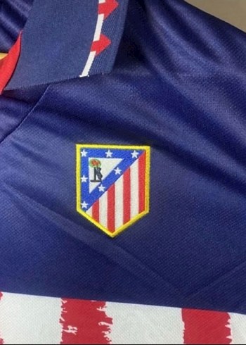 Orijinal Atletico Madrid Retro Forma - Görsel 2