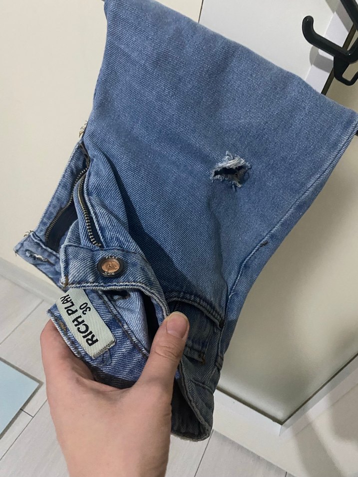 Yırtık Detaylı Mavi Denim Kadın Pantolon - Görsel 4