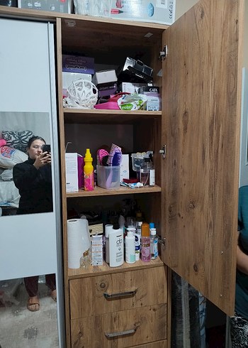 Beyaz ve Gri Çocuk Gardırop - Görsel 2