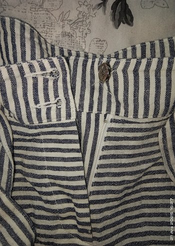 Kadın Gri Çizgili Keten Kısa Şort - Görsel 2