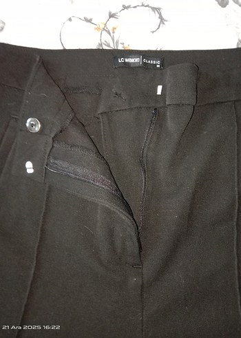 Kadın Siyah Midi Kumaş Pantolon - Görsel 3