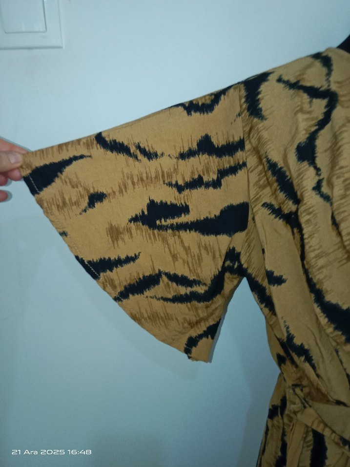 Camel Bağlamalı V Yaka Midi Elbise - Görsel 5