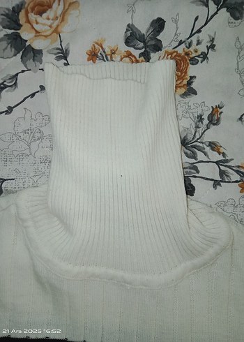 Çizgili Beyaz boğazlı yaka Kısa Kazak-S - Görsel 4