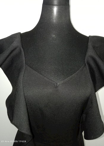 Siyah V Yaka Fırfırlı Midi Elbise - Görsel 5