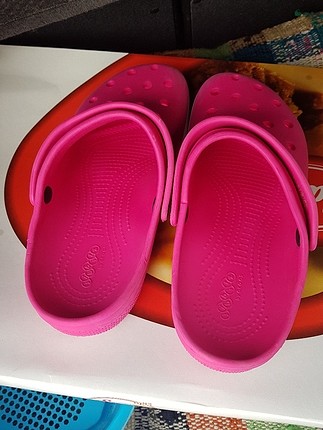 Crocs m8 w10 crocs jibbitiz modeli 