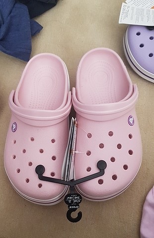 m7 w9 original crocs 