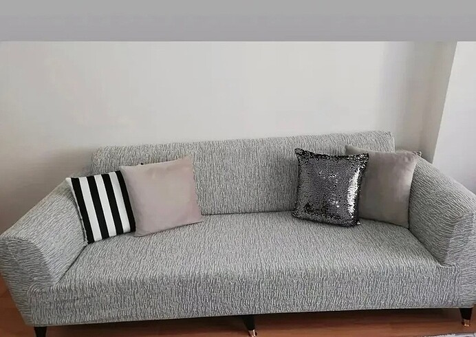 Lastikli koltuk örtüsü boneli
