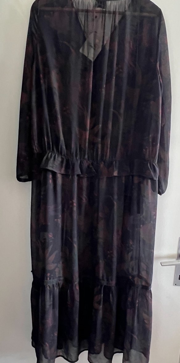 Bordo Uzun Kollu V Yaka Fırfırlı Uzun Elbise - Görsel 3