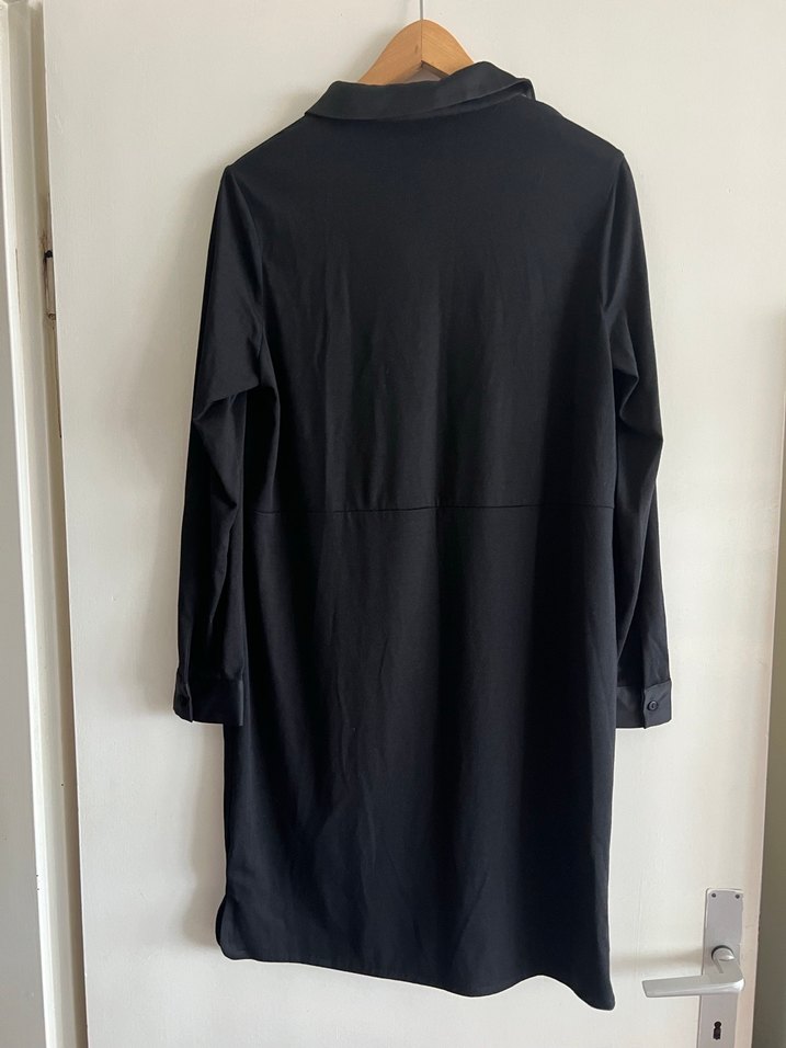 Siyah Midi Düğmeli Uzun Kollu Elbise - Görsel 2