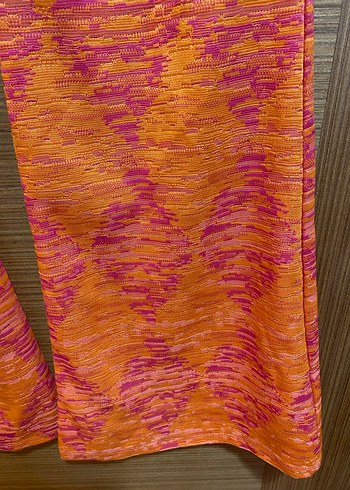 Parlak Çok Renkli Pilili Kadın İspanyol Paça Pantolon - Görsel 3