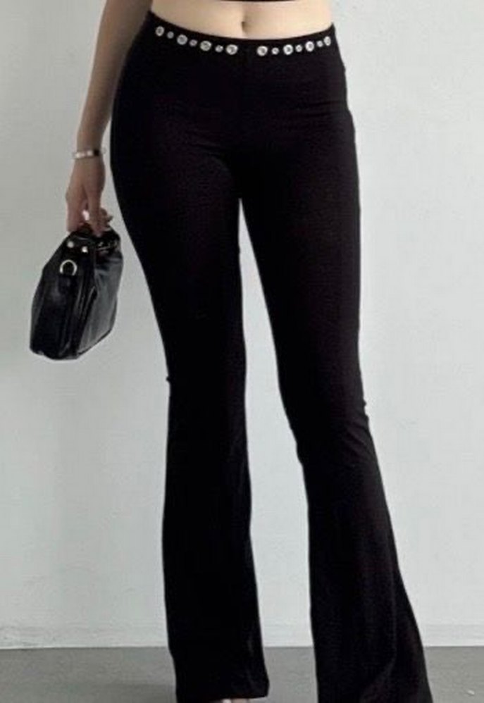 Kadın Siyah Parlak Kemerli Pantolon - Görsel 2