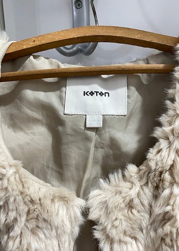 Bej Kürklü Kadın Yelek - Görsel 4