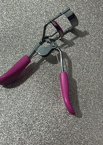 Pembe Kirpik Kıvırıcı - Görsel 2