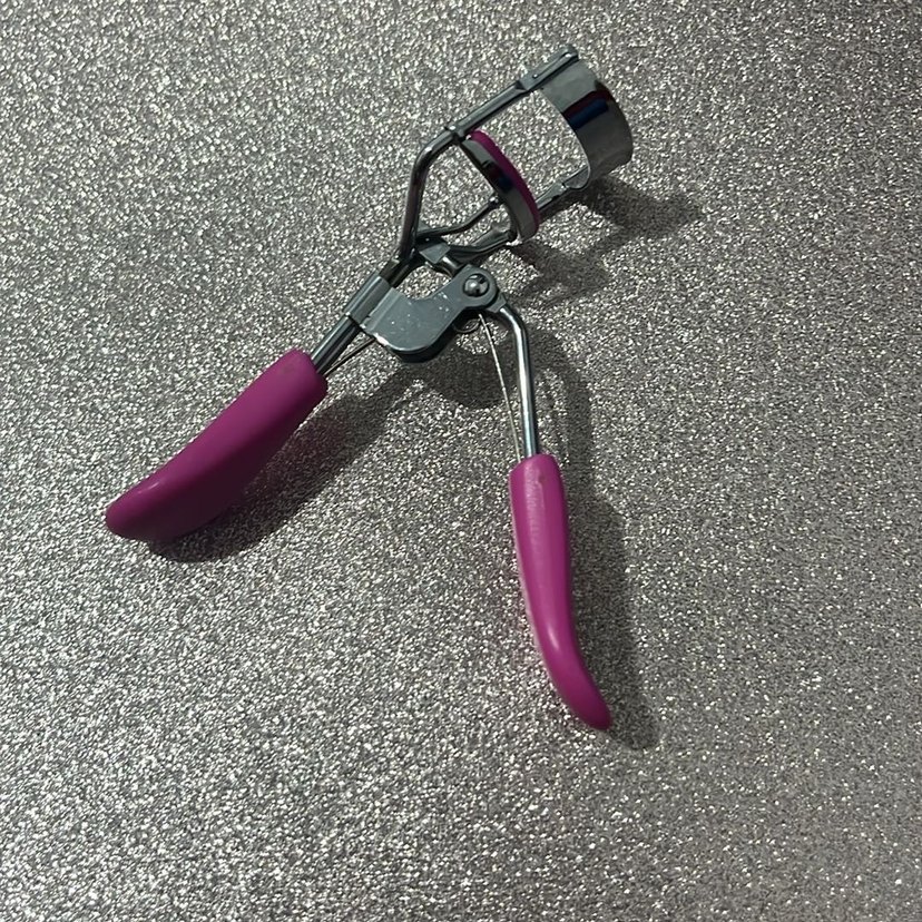 Pembe Kirpik Kıvırıcı - Görsel 2